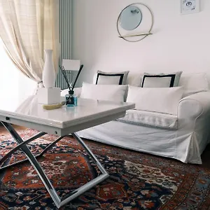https://comecasa-cosy-apartment-with-flowery-terrace.italymilanhotels.net
